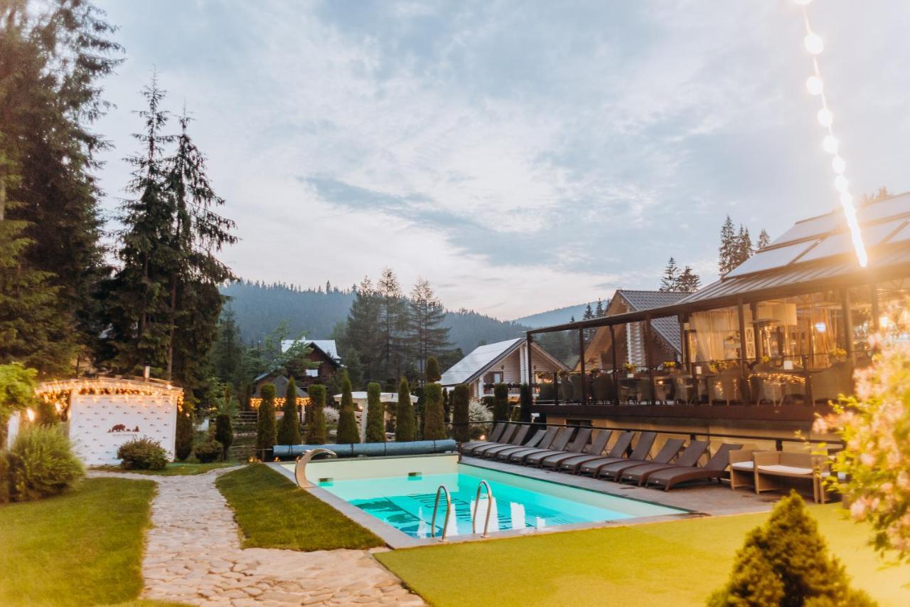 Hotel Vedmezhyi Dvir Буковел Екстериор снимка
