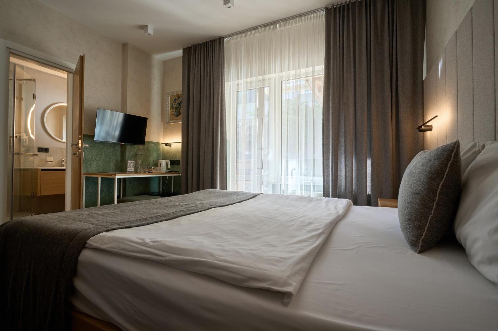 Hotel Vedmezhyi Dvir Буковел Екстериор снимка