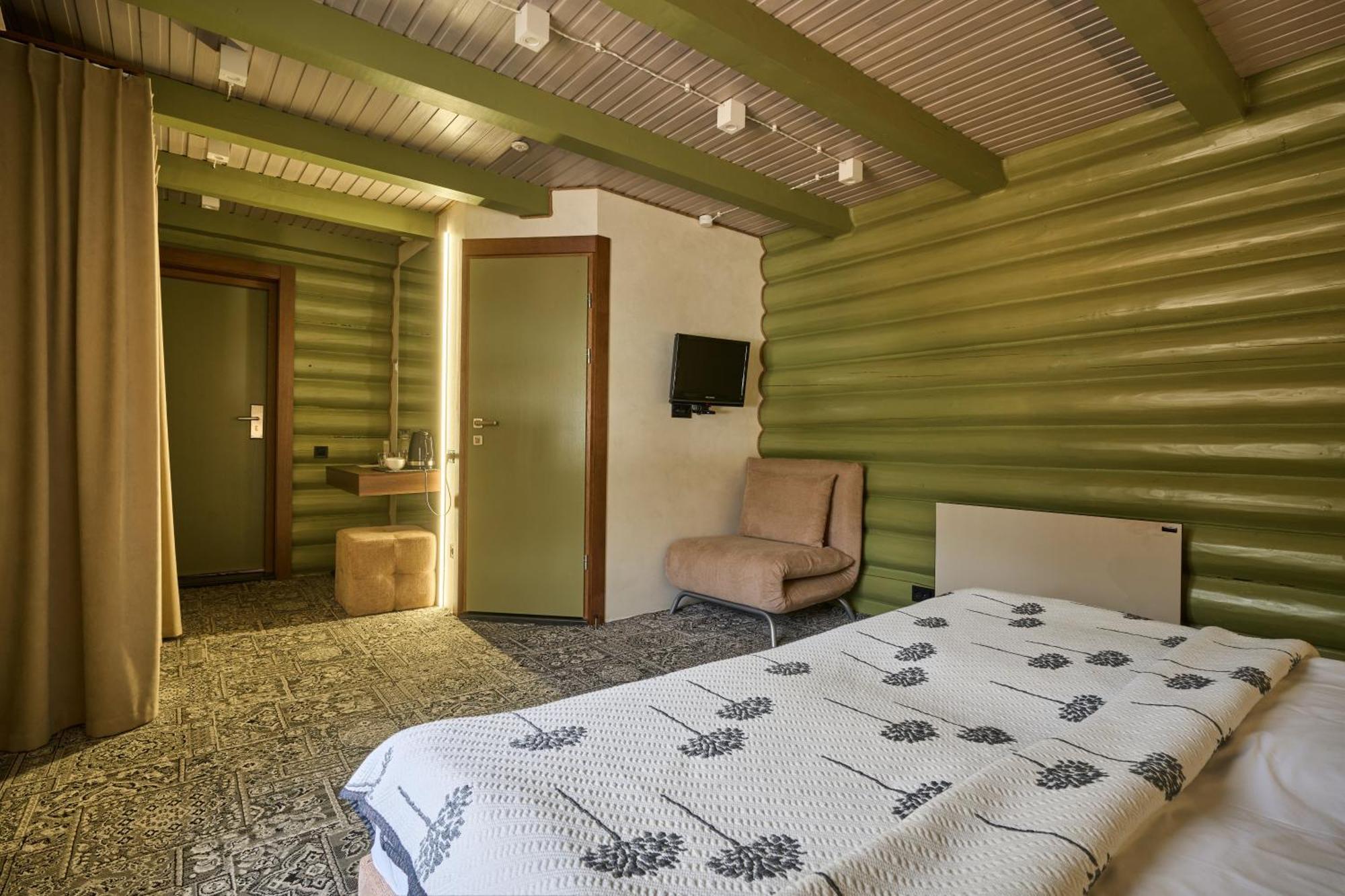Hotel Vedmezhyi Dvir Буковел Екстериор снимка